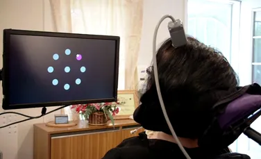 O nouă interfaţă creier-computer ajută persoanele paralizate să tasteze pe computer prin telepatie