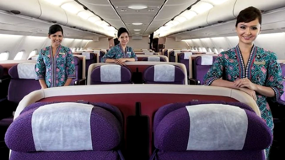 8 reguli stricte pentru stewardesele Malaysia Airlines. Ce trebuie să facă înainte de fiecare cursă?