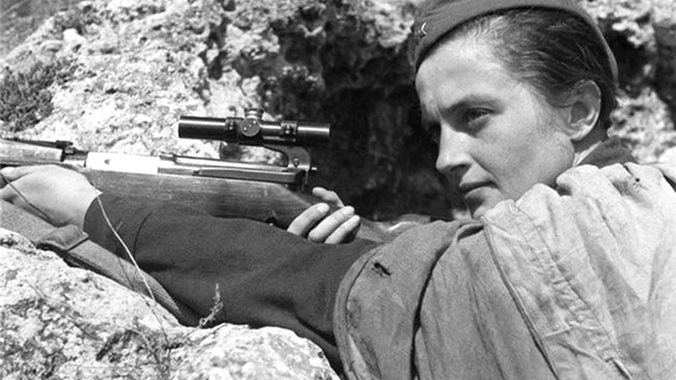 Femeia care i-a terorizat pe soldaţii lui Hitler. A fost acceptată în armată după ce a ucis doi români