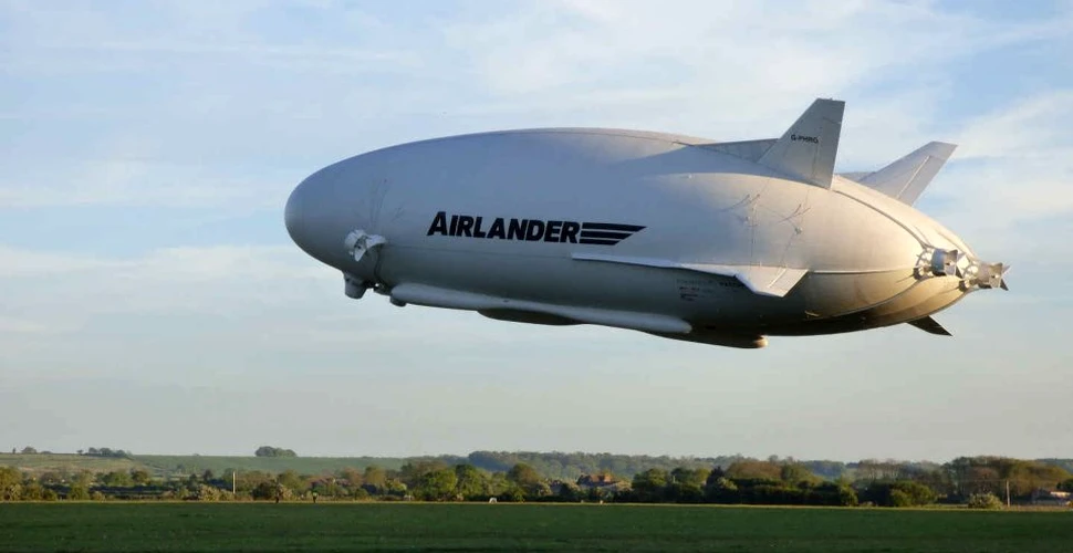 ”Fundul Zburător,” cel mai mare aparat de zbor la ora actuală, a efectuat cu succes un test de zbor