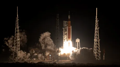 NASA trimite din nou astronauți în apropierea Lunii. Cum diferă Artemis de vechiul program Apollo?