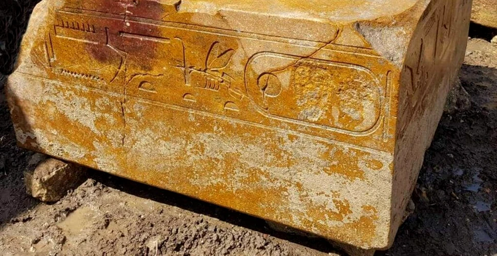 Blocuri de piatră din vremea domniei regelui Khufu, descoperite la Heliopolis