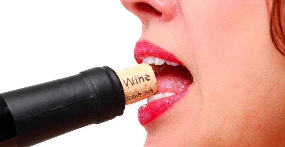 Cum ne poate proteja un pahar de vin pe zi de carii? Descoperirea neaşteptată a cercetătorilor