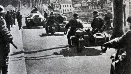 De ce a amânat Hitler de mai multe ori data invaziei Uniunii Sovietice?