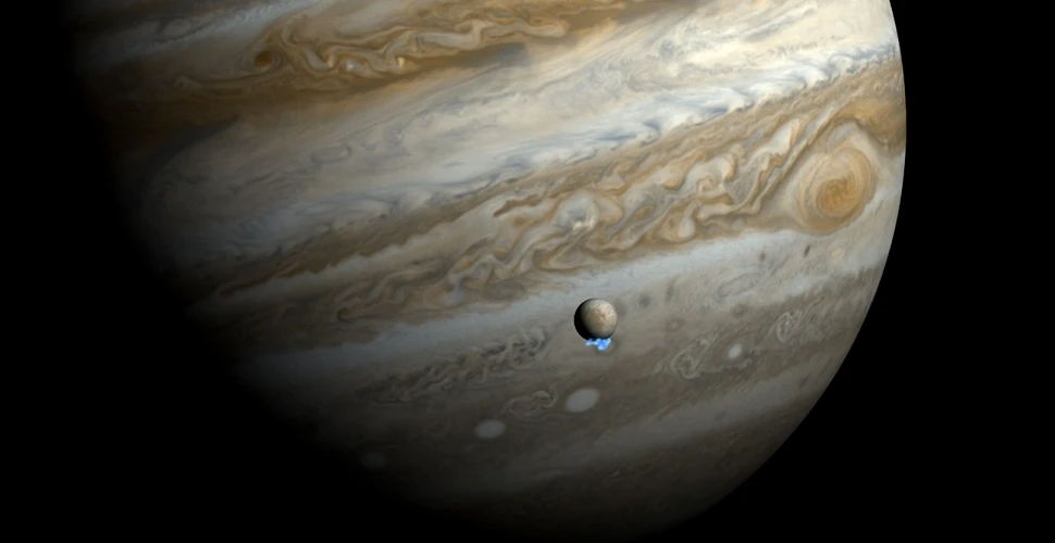 Europa, satelitul îngheţat al lui Jupiter, aruncă în spaţiu trombe de apă mai mari decât Everestul (VIDEO)