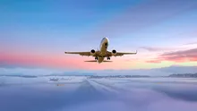 Prețul combustibilului scade, dar biletele de avion rămân scumpe