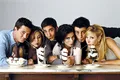 Scenariile a două episoade din serialul Friends, scoase la licitație