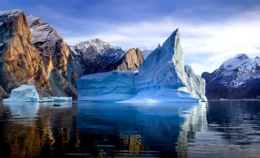 Groenlanda capătă o nouă formă pe măsură ce se deplasează spre nord-vest