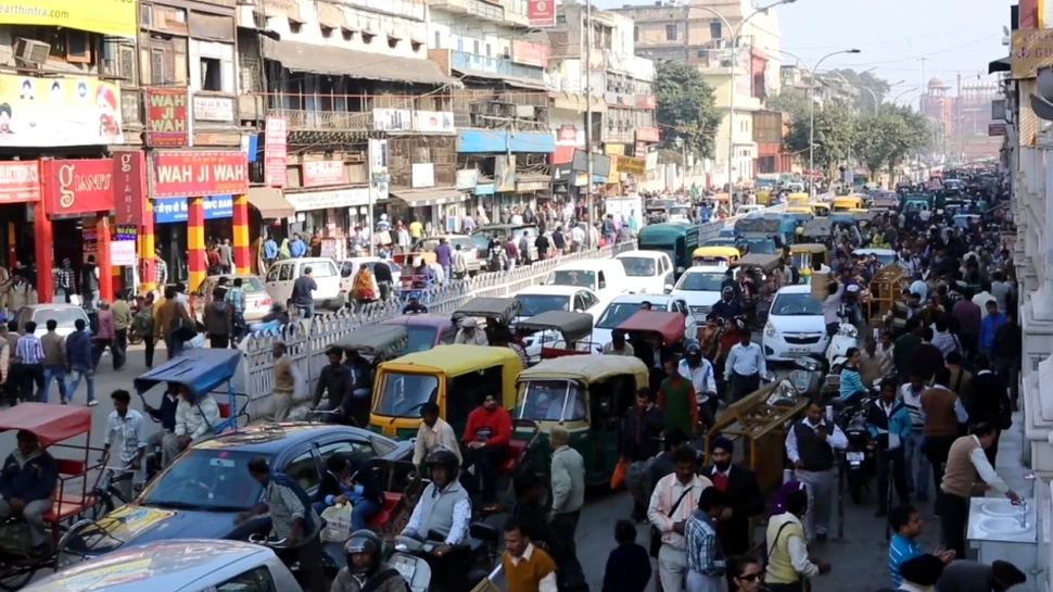 Incredibila India: o filmare ne arată viaţa de pe agitatul subcontinent (VIDEO)