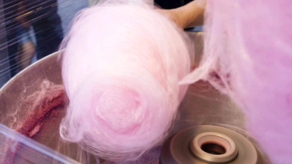 Vata de zahăr, interzisă în India din cauza unei substanțe cancerigene