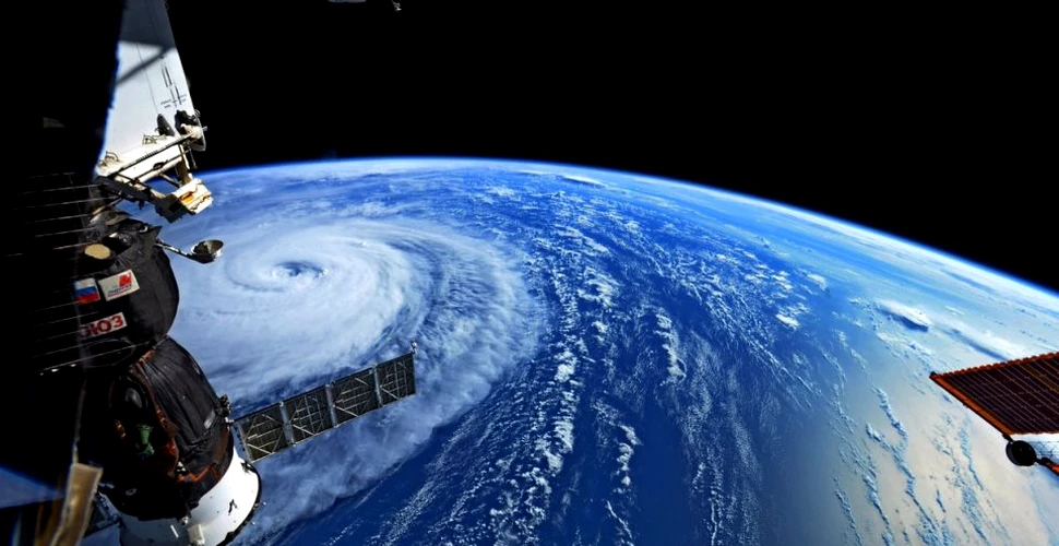 FOTO. Astronauţii au surprins imagini uimitoare cu taifunul Noru, care ameninţă Japonia. ”Aproape poţi să îi simţi puterea de la 400 de kilometri deasupra lui”