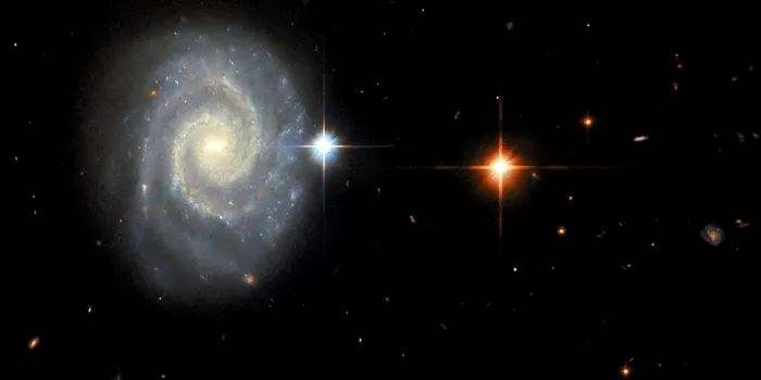 Telescopul Hubble a observat lumina „interzisă” de la o galaxie spiralată