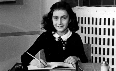 Noi informaţii despre cazul Anne Frank în urma descoperirii unui pandantiv printre ruinele lagărului de exterminare din Polonia