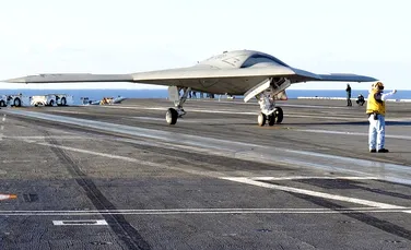 Reuşita care schimbă faţa războiului: o dronă a apuntat pentru prima dată pe un portavion american (VIDEO)
