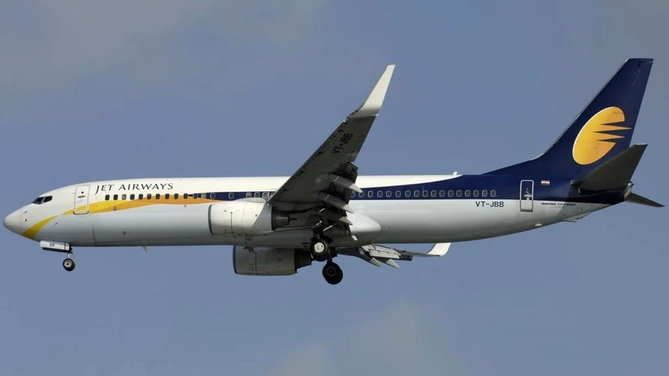 Un bebeluş care s-a născut prematur în avion va primi zboruri gratuite pe viaţă de la compania aeriană