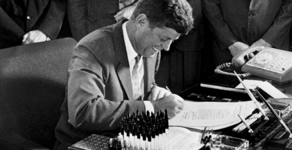 Povestea din spatele asasinării lui John F. Kennedy: a fost CIA-ul în spatele unuia dintre cele mai emblematice evenimente din istoria modernă a SUA?