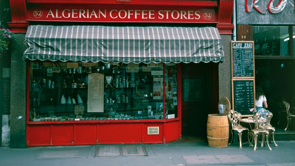 Cafeneaua londoneză care a trecut testul timpului, împlinind 136 de ani