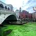 Apele Marelui Canal din Veneția „au înverzit” peste noapte