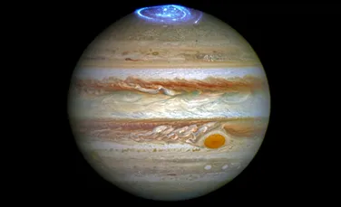 Sonda Juno a detectat prezenţa celor mai puternice aurore din Sistemul Solar în regiunea polară a lui Jupiter