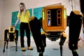Câinii roboți de la Boston Dynamics vor fi dresați să picteze