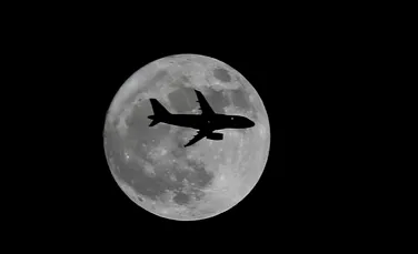 Imagini spectaculoase cu singura Super-Lună din 2017