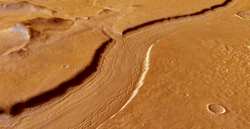Fluviul de pe Marte: imagini spectaculoase arată că Planeta Roşie a avut cândva apă din belşug (FOTO)