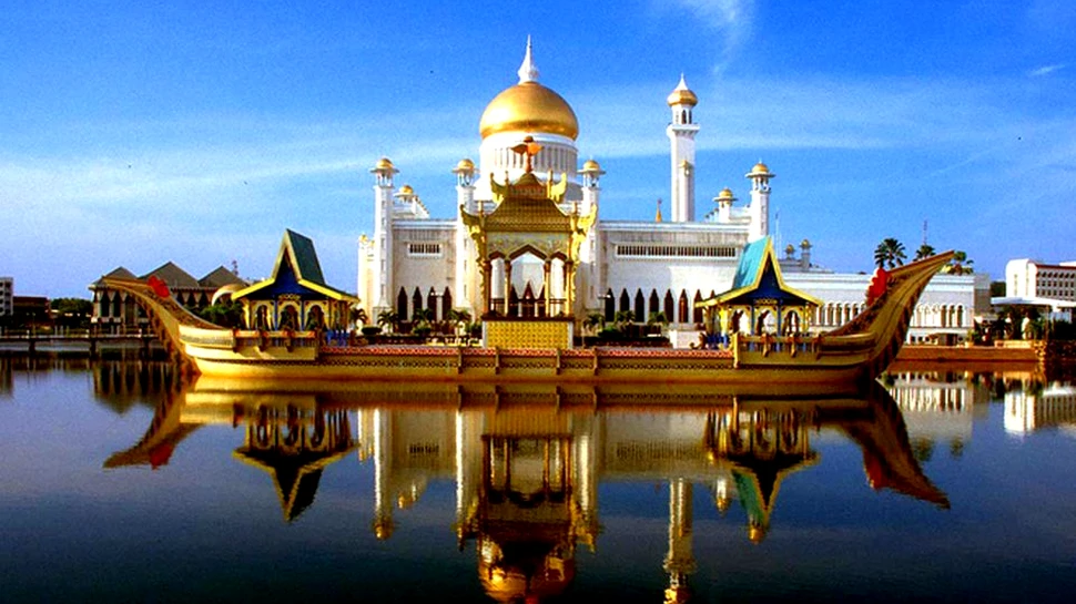 Locuieşte în cel mai mare palat din lume şi are o avere de  20 de miliarde de dolari