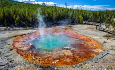 Cel mai mare gheizer acid al lumii „s-a trezit la viață” după cinci ani de tăcere