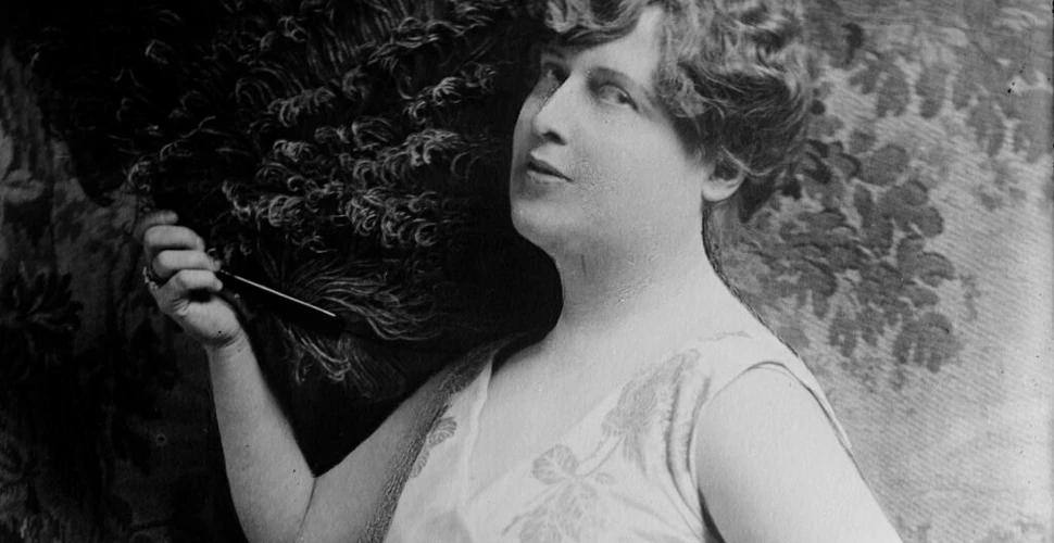 Soprana Florence Foster Jenkins, cea mai simpatizată afoană din istorie. „Unii pot spune că nu știu să cânt, dar nimeni nu poate spune vreodată că nu am cântat”