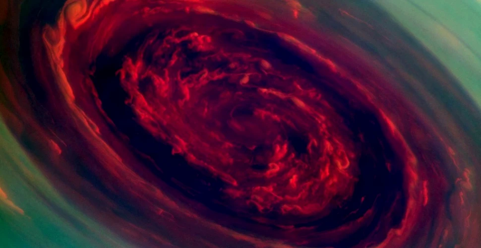 Misteriosul „trandafir roşu” de pe Saturn: vârtejul gigantic surprins în imagini inedite (GALERIE FOTO/VIDEO)