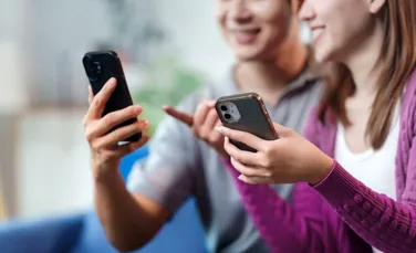 Utilizarea rețelelor de socializare a fost asociată cu o sănătate mintală mai precară la începutul adolescenței