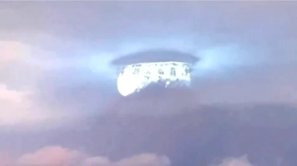 Afirmație rară din partea unui fost oficial de la Pentagon. Ce a dezvăluit despre o fotografie cu un OZN din București?