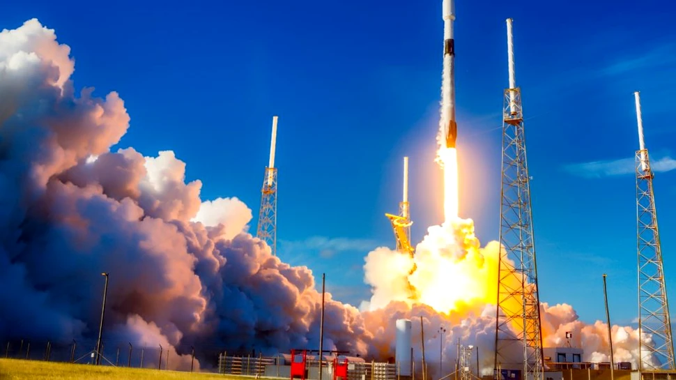 Aplicațiile pentru serviciul de internet al lui Elon Musk s-au deschis. Cum te poți înscrie la rețeaua Starlink