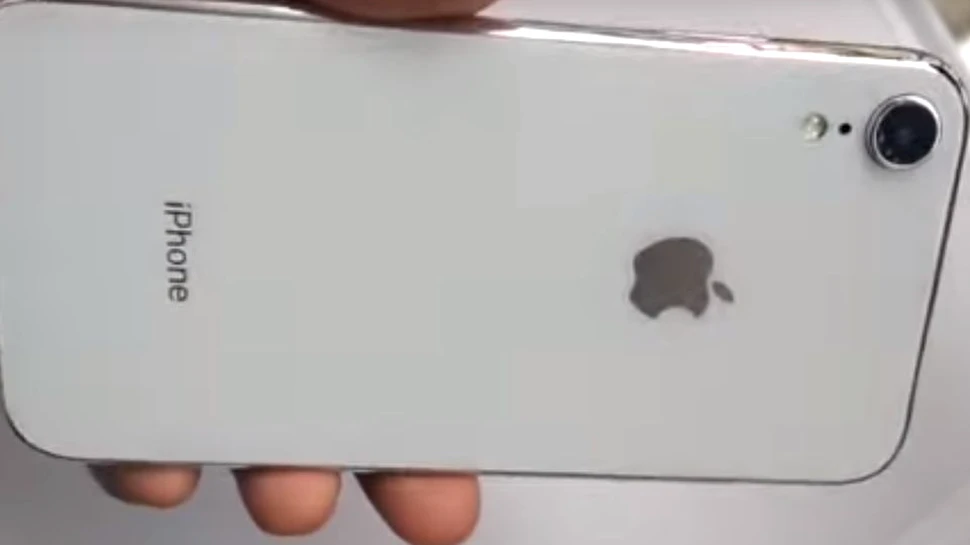 Încărcătorul wireless al Apple ar putea fi anulat sau complet refăcut