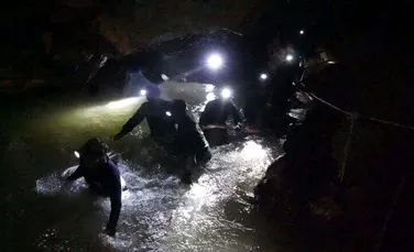 Guvernatorul regiunii Chiang Rai confirmă: patru băieţi au fost scoşi din peştera unde au stat blocaţi 15 zile