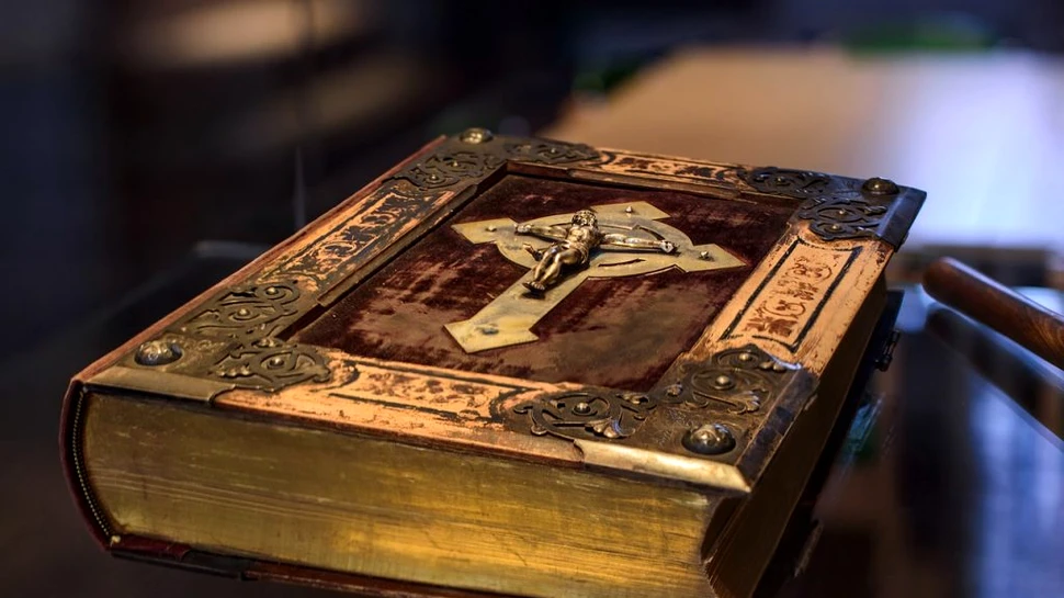 Cine a scris Biblia?
