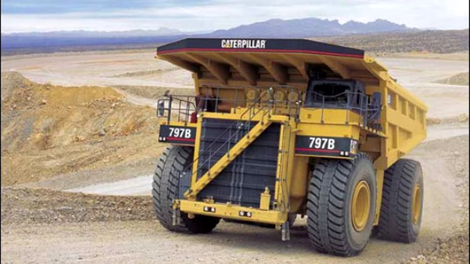 Cel mai mare camion din lume se transforma in robot
