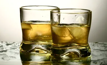 Efectele negative ale alcoolului se resimt şi la ani distanţă de la renunţarea la viciu