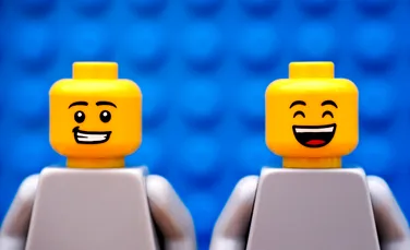 Înșelătorie cu criptomonede LEGO chiar pe pagina oficială a companiei de jucării