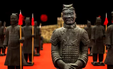 Un general și carul său, parte din Armata de Teracotă, au fost descoperiți în China
