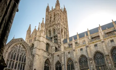 Pentru prima dată în istorie, o femeie ajunge în fruntea Bisericii Anglicane