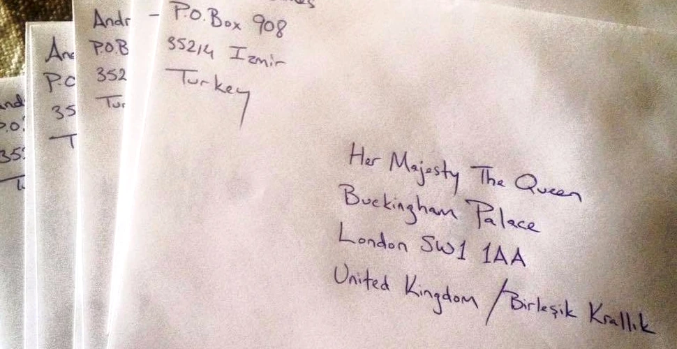 În fiecare an, de Crăciun, regina Marii Britanii primea o scrisoare din Turcia. Ce s-a întâmplat când l-a întâlnit pe expeditor
