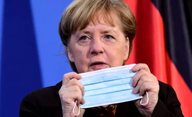 Merkel a propus facilităţi pentru persoanele vaccinate, în pofida criticilor intense