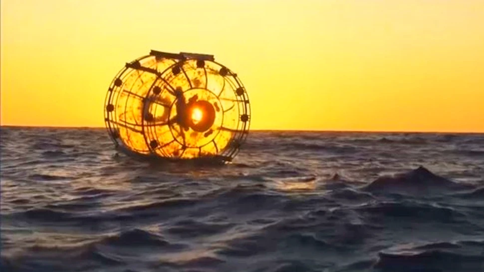 Încercare RISCANTĂ a unui atlet: 1609 km într-un balon plutitor pe ocean, la temperaturi de 55 grade Celsius – FOTO+VIIDEO