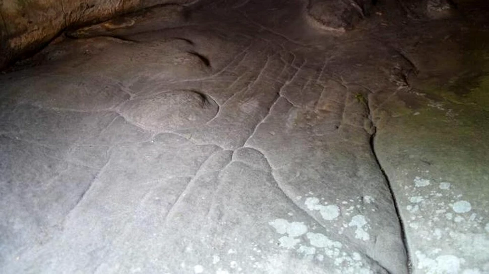 Cea mai veche hartă 3D din lume, creată în urmă cu 13.000 de ani, descoperită într-o peșteră din Franța