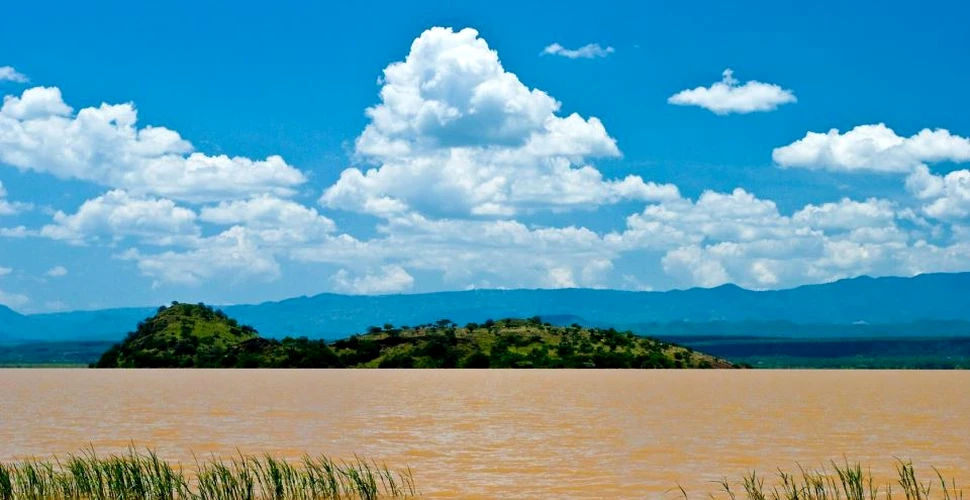 Lacul Victoria, cel mai mare rezervor natural de apă dulce din Africa, este pe cale de a rămâne fără viaţă din cauza poluării