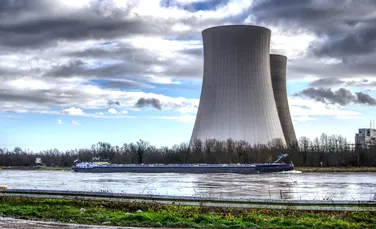 Franța a descoperit crăpături în reactoarele nucleare