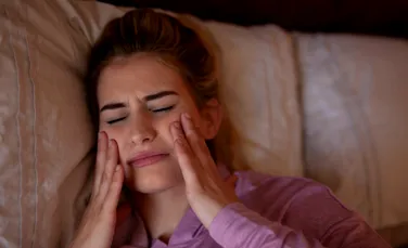 Cele 3 semne clare că scrâșnești din dinți fără să-ți dai seama!