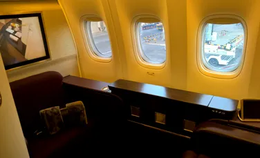 Cea mai scumpă călătorie cu avionul din lume. Un zbor doar dus costă 38.000 de dolari. Ce se oferă pentru această sumă – FOTO+VIDEO