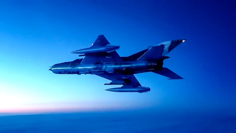 Un MiG-21 și un elicopter militar, prăbușite în Dobrogea. 8 militari au murit